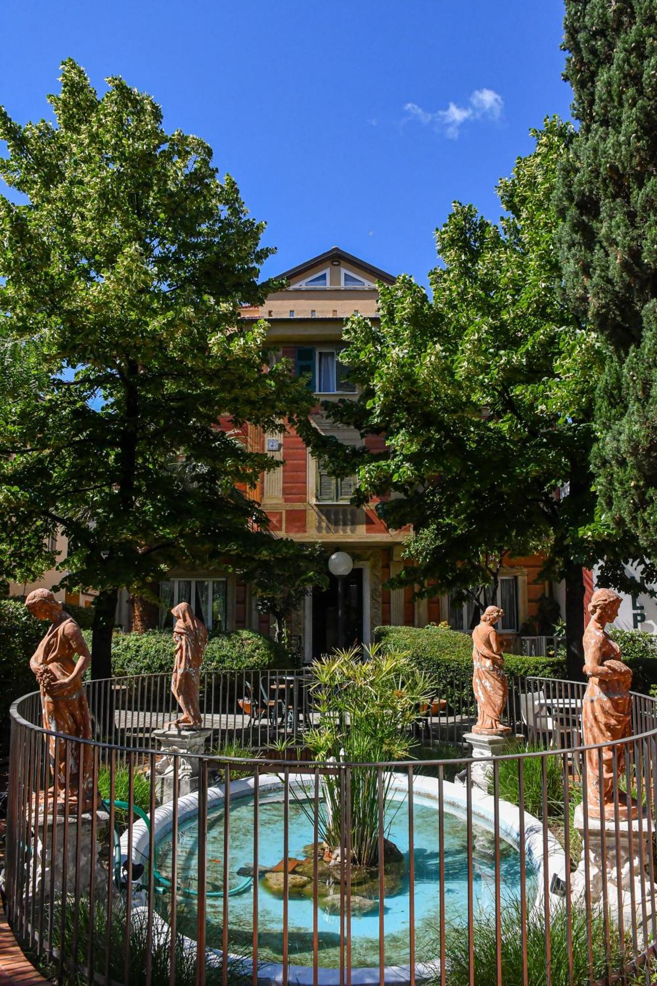 Hotel Le Palme Varraze Exterior foto