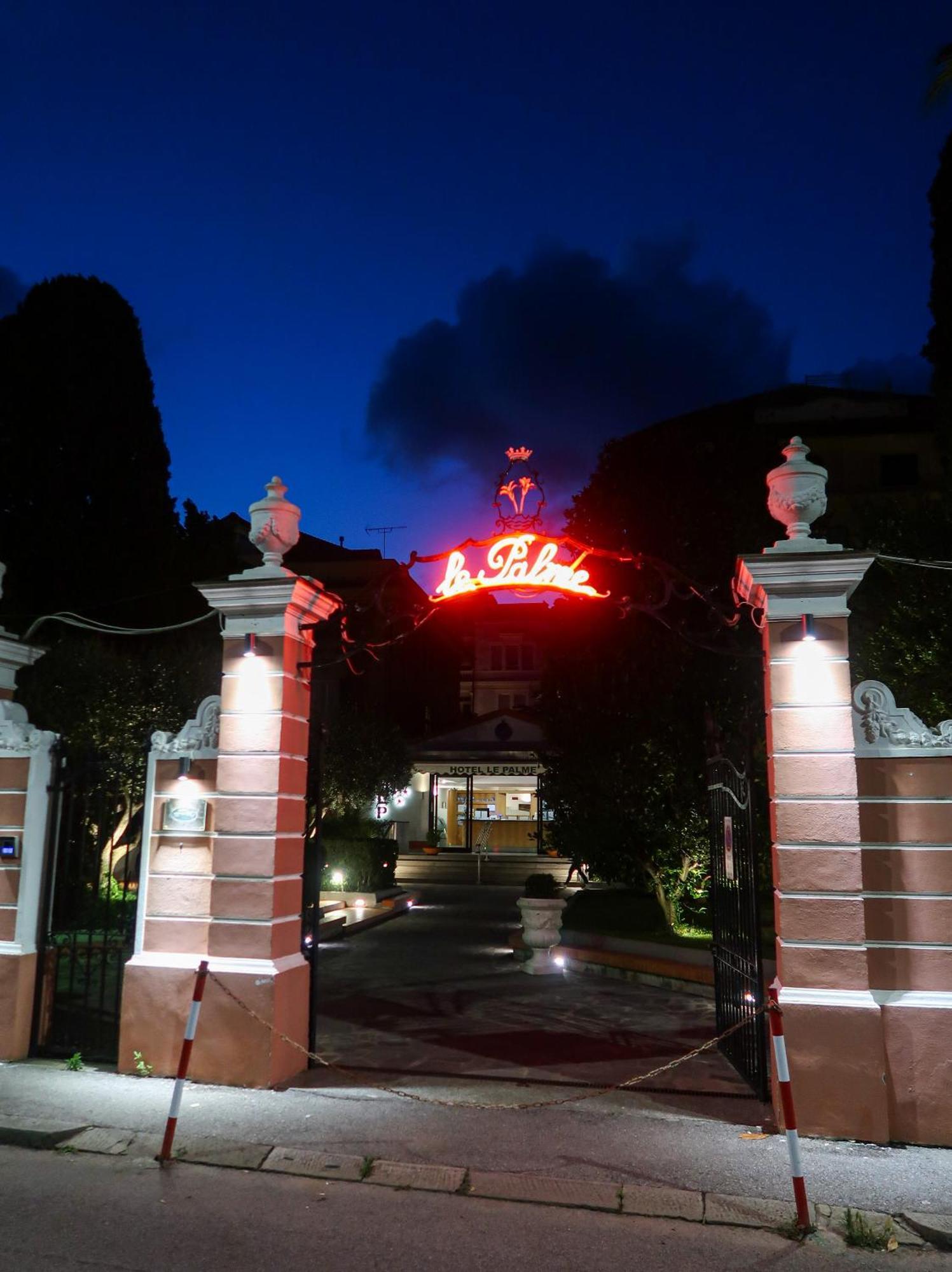 Hotel Le Palme Varraze Exterior foto